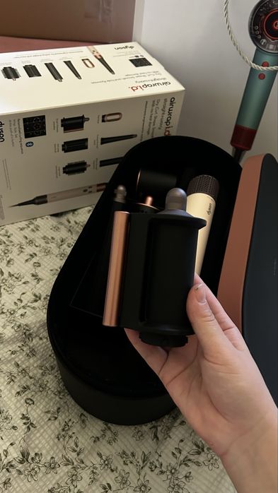 Dyson airwrap i.d.