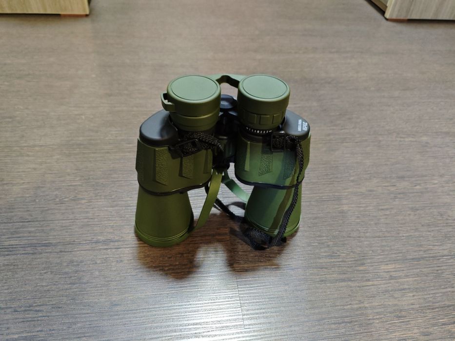 Бинокль фирмы Canon
