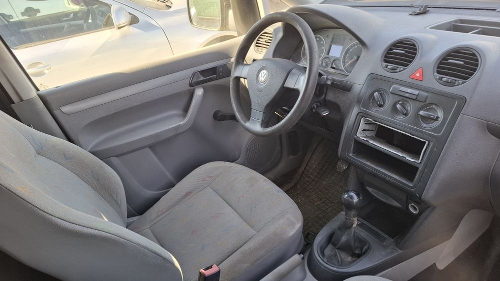 Vand capota,far,usi Caddy