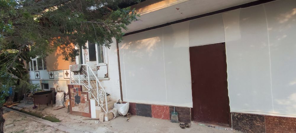 Hovli 12 sotix. Gaz svet suv bor. +2 sotix