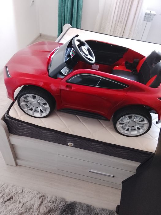 Срочно продается детская машинка