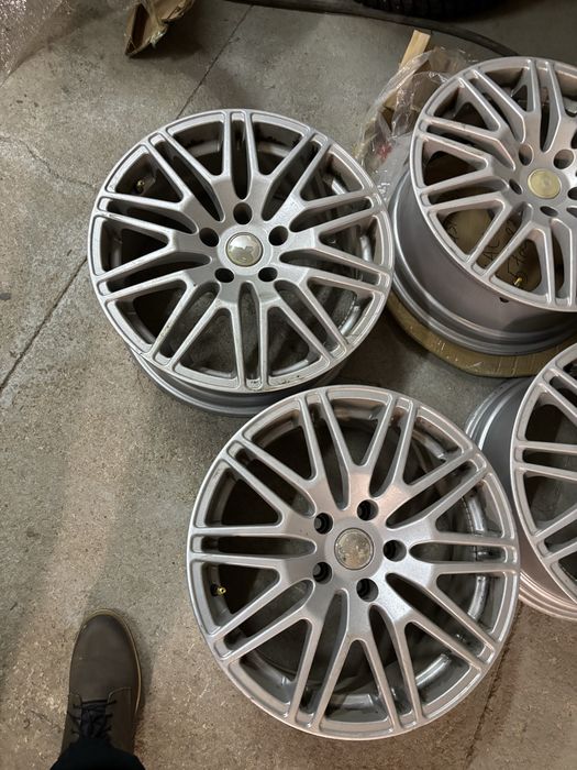 Продам диски радиус 18 после ремонта