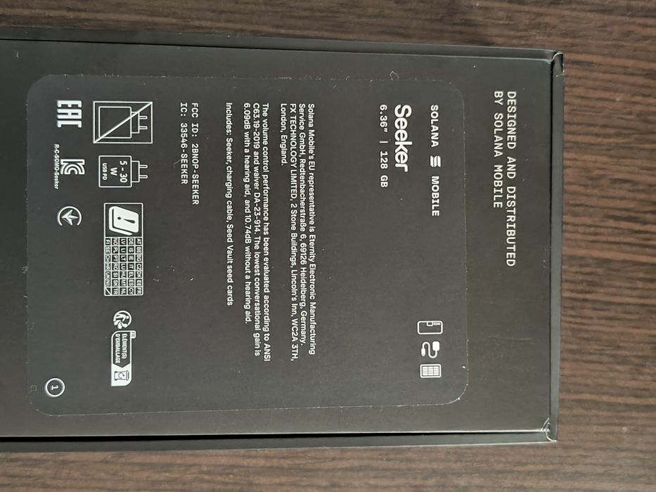 Смартфон Solana Seeker
