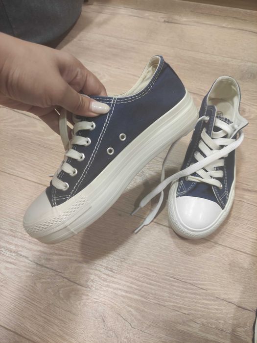 Ниски кецове 38 номер