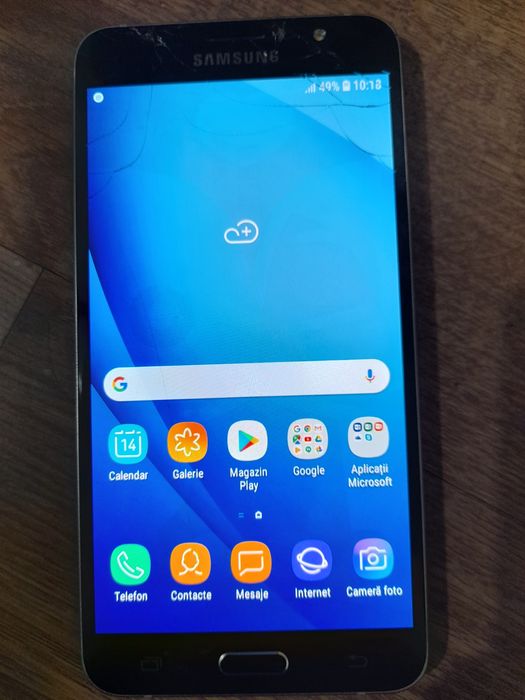 Samnsug j7 nu are un buton pe lateral