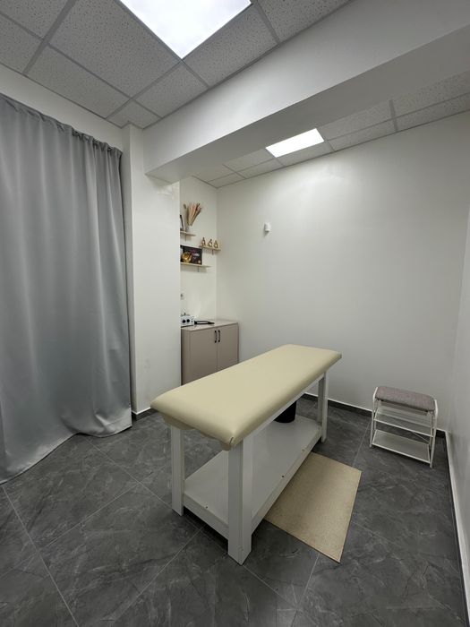 Продается кушетка, комод, кресло