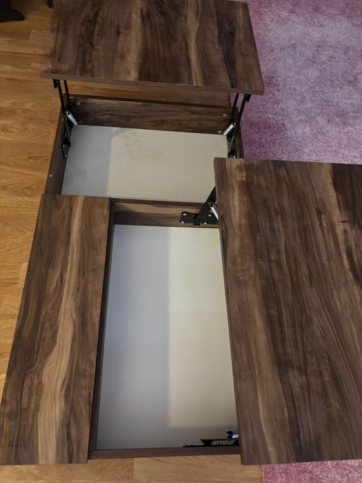 Masuta cafea extensibila foarte bine intretinuta