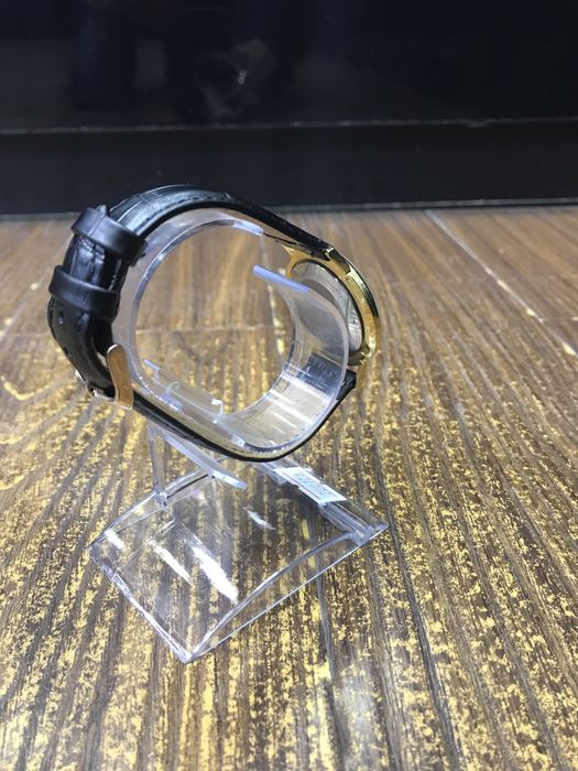 POLJOT ssr soati sotiladi