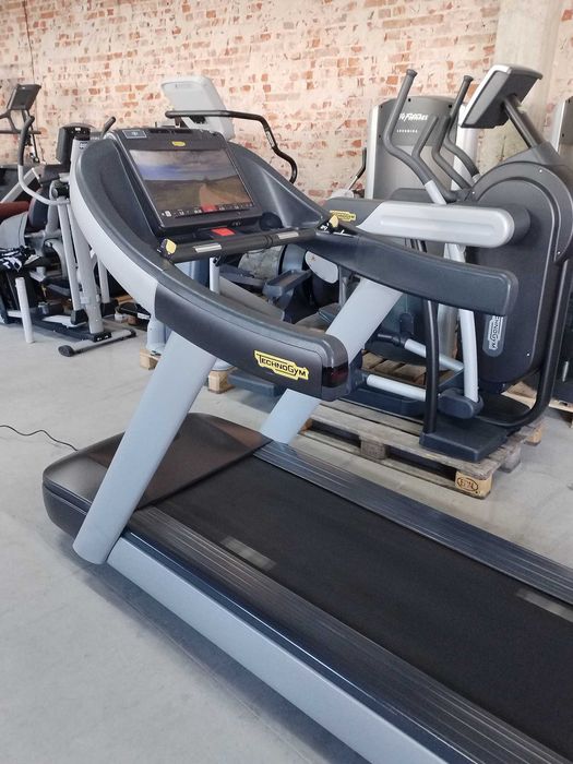 Technogym Excite Run Now 1000 Unity 3.0 TV