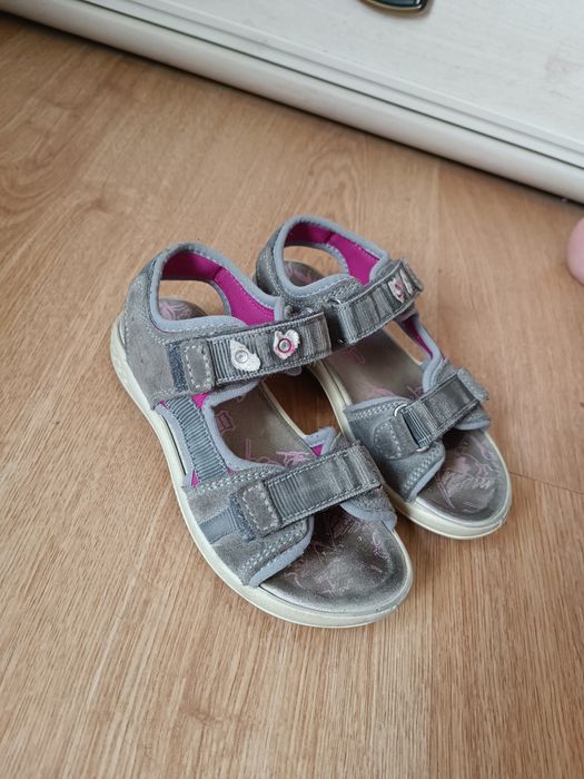 Сандалии для девочки