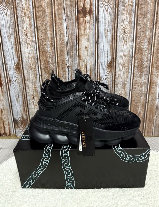( START VARA ) Versace Chain Reaction Black