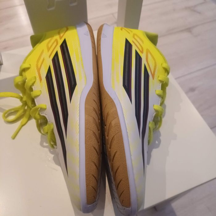 Adidasi sport fotbal baieti teren nr 36