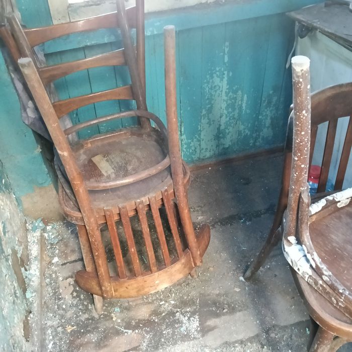Отдам бесплатно стулья