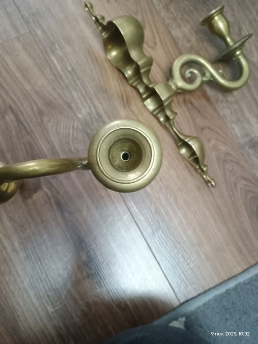 Set doua aplici din alama.