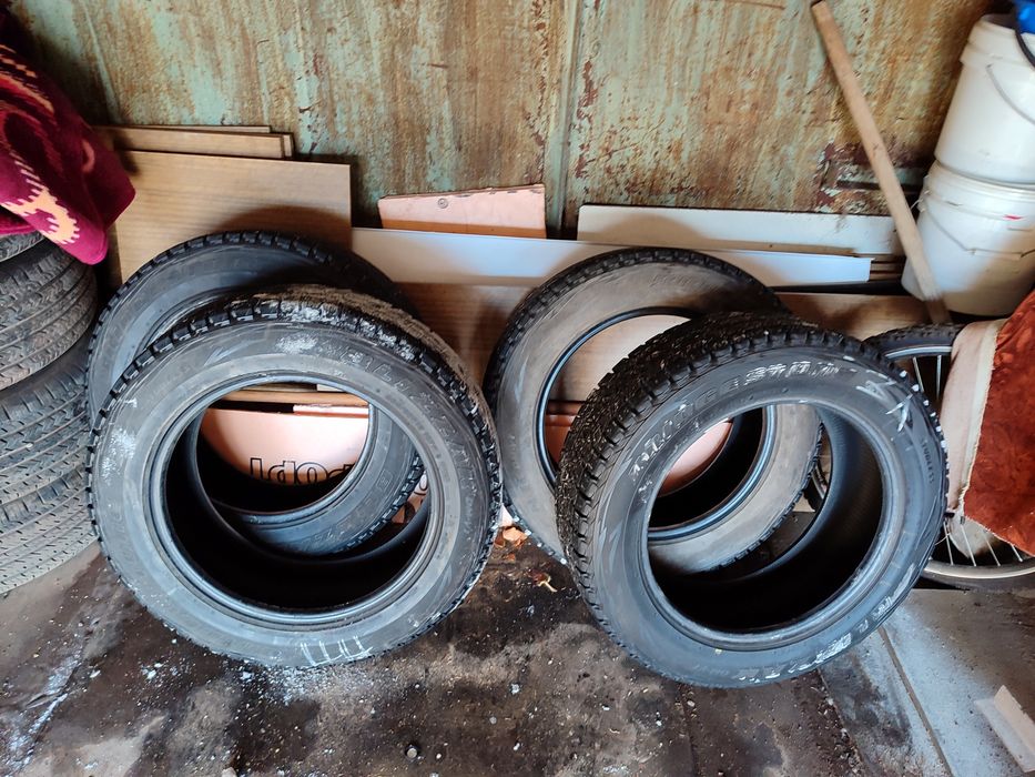 Шины зимние Bridgestone Blizzak 235/60/18