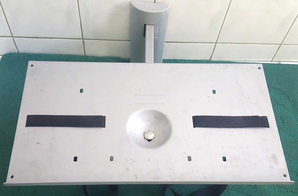 Suport TV de perete produs în Italia