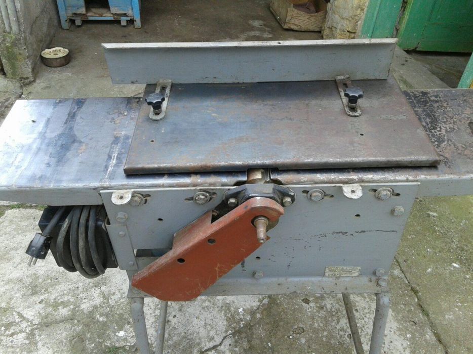 Дърводелски машина триоперационна