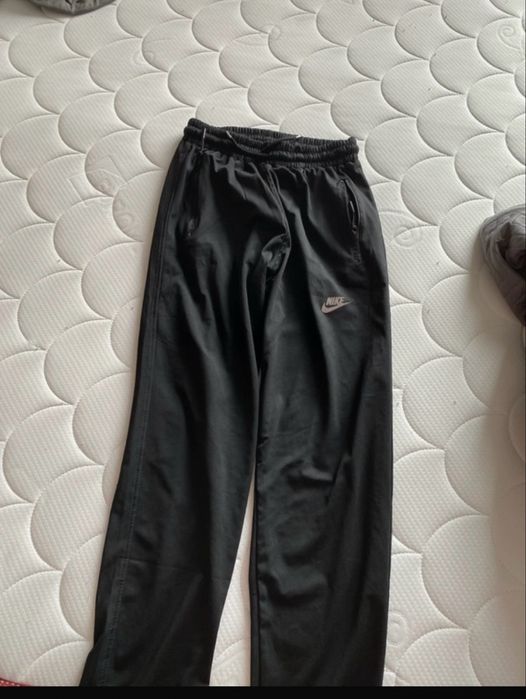 Trening nike usor purtabil