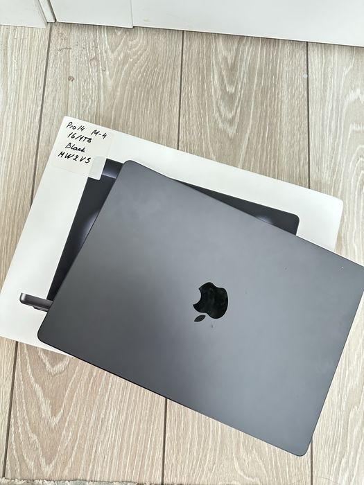 Macbook pro 14, M-4