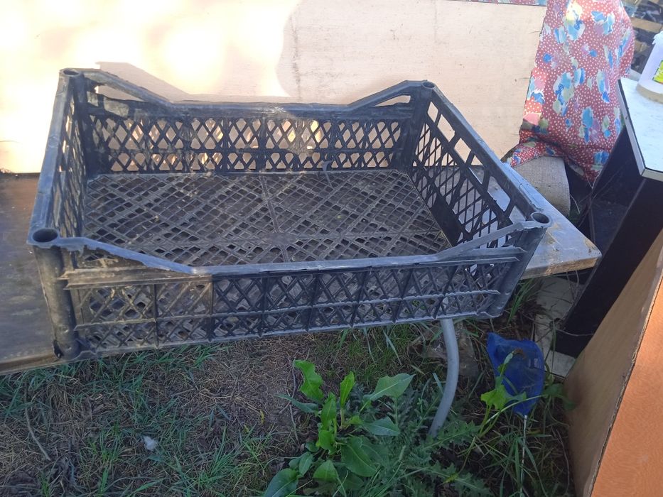 Lădițe plastic  diferite mărimi
