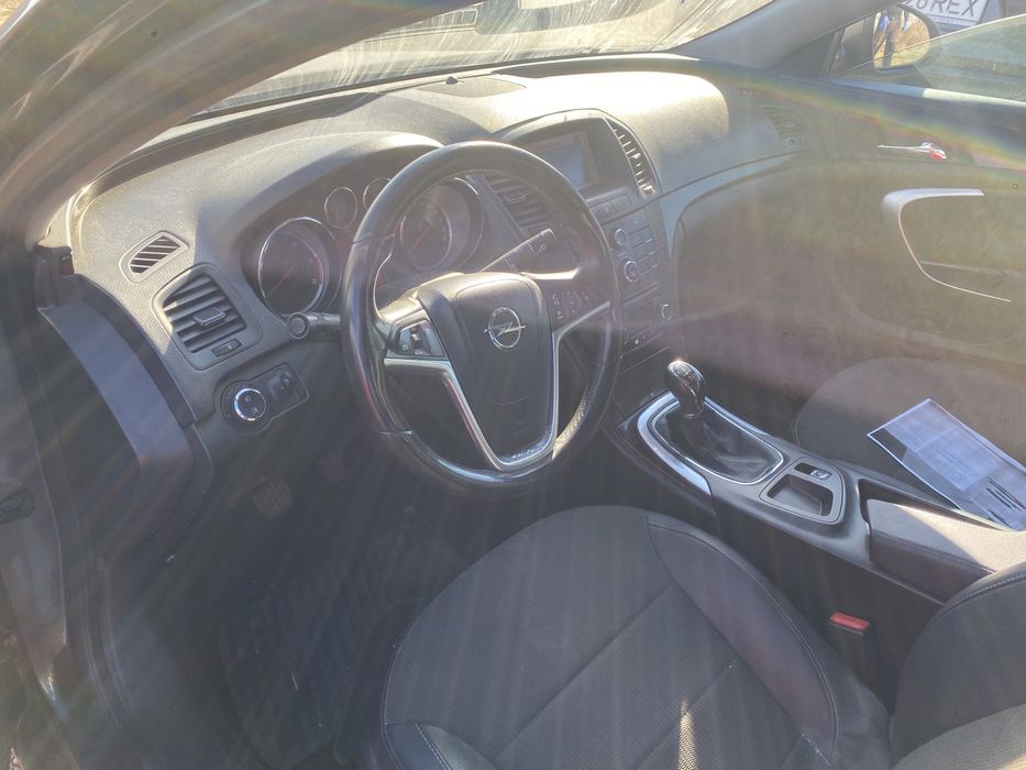 Dezmembrez Opel Insignia 2.0 diesel 2009-2018