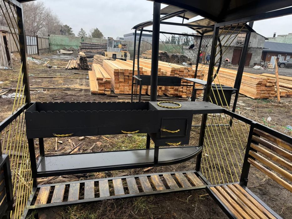 Беседка мангал с крышей