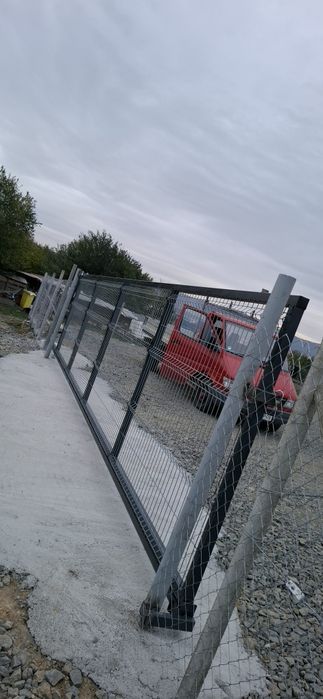 De vanzare  teren intravilan imprejmuit  pe centura Zalăului !