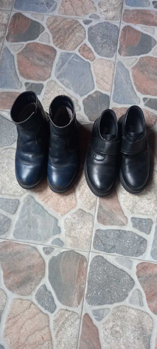 Ghetuțe și pantofi băiețel mărimea 30 din piele Malerbo.