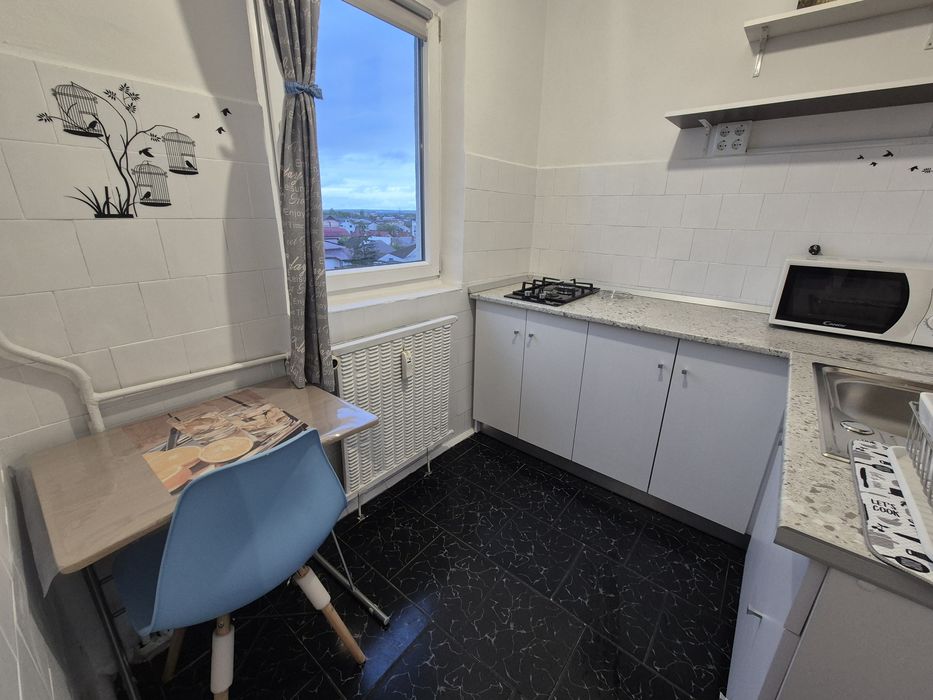 Garsoniera frumoasa, centru-zona Ciuperca renovata,izolata,contorizata