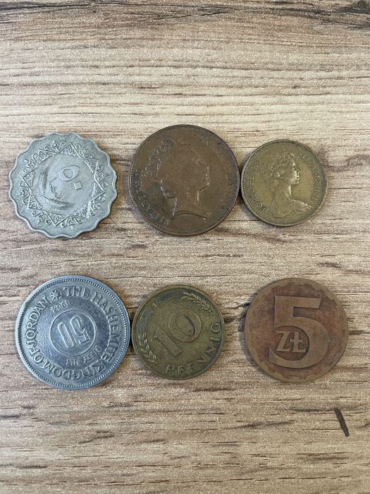 Monede de toate felurile