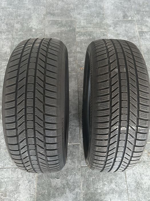 Vand 2 bucati de cauciucuri de iarna