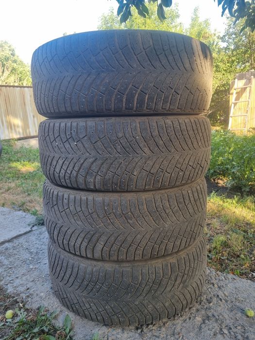 Продам зимний шины MICHELIN