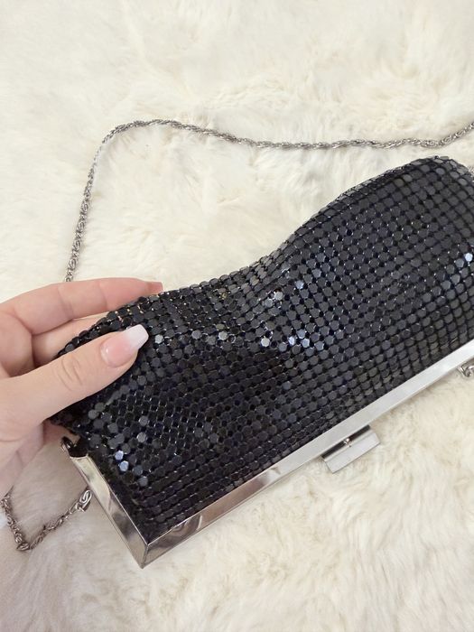 Geanta plic clutch negru elegant cu lant argintiu metalic cu efect