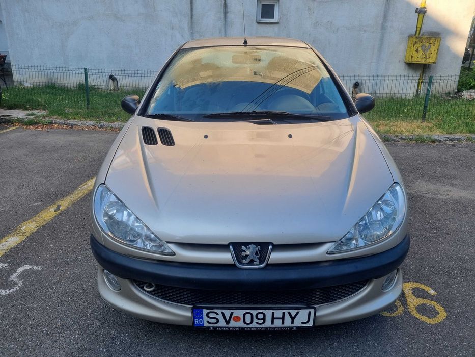 Vând Peugeot 206 – UNIC PROPRIETAR/achizitionata din reprezentanta RO