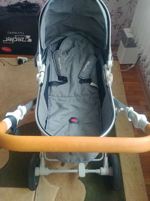 Продам каляску     серый цвет