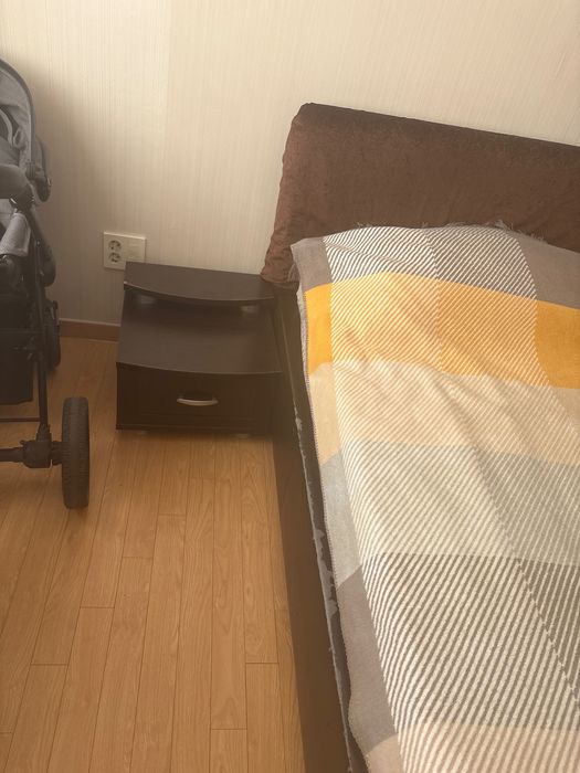 Отдам 2х спальную кровать