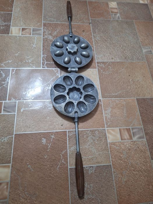 Орешница. Ссср. Продам.