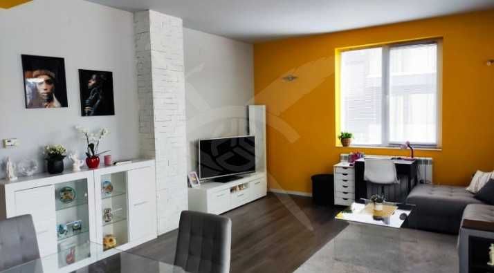 Продава се Тристаен апартамент в Пловдив, Мараша - 103 кв.м за 2331 €/кв.м - Снимка #1