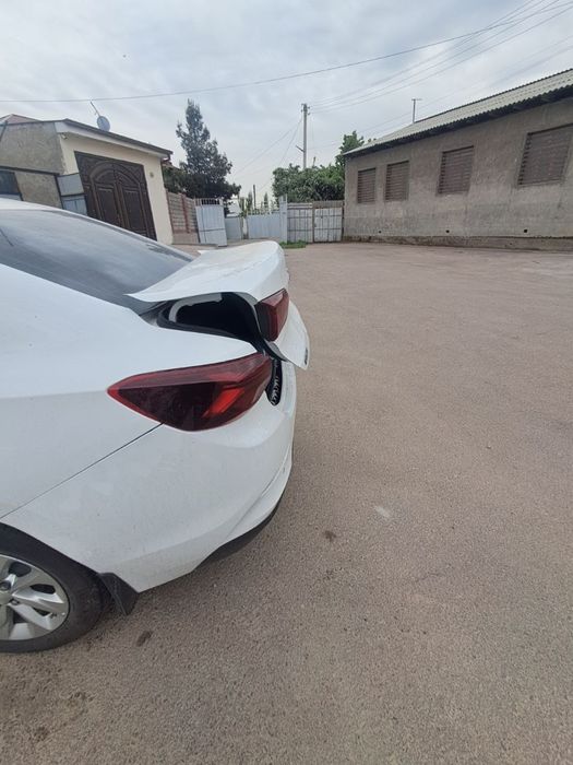 Chevrolet Onix LTZ turbo