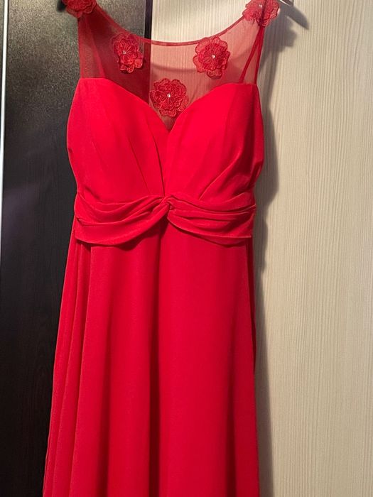 Rochie roșie lungă