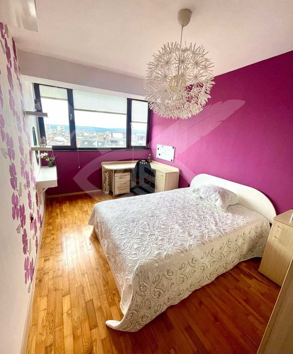 Дава се под наем Четиристаен апартамент в Варна, Зимно кино Тракия - 116 кв.м за 650 € - Снимка #3