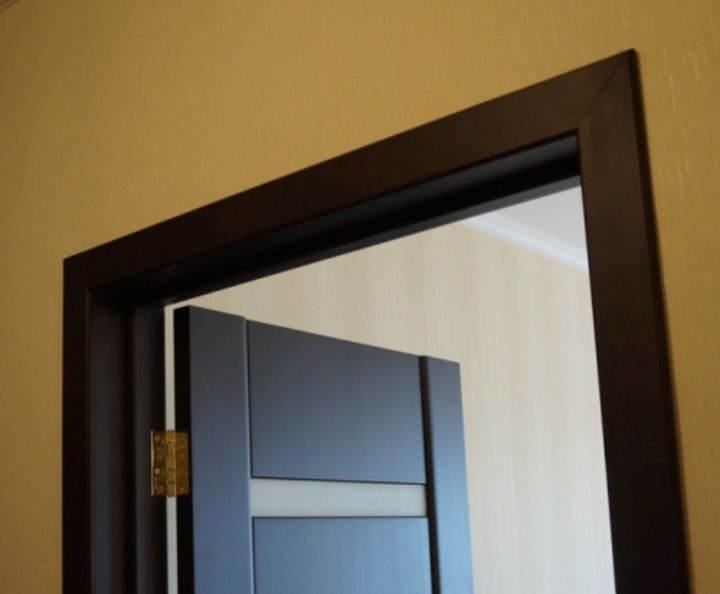 Установка дверей.