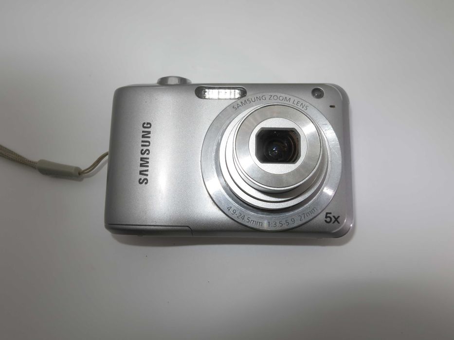 Samsung ES30 ултра компактен цифров фотоапарат, дигитална камера