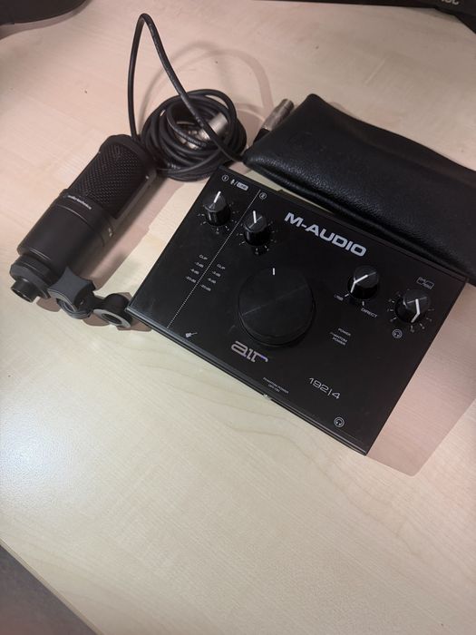 Kit Studio :Microfon Audio-Technica AT2020 + Interfață M-Audio AIR 192|4 + Cablu XLR (Stare Impecabilă)