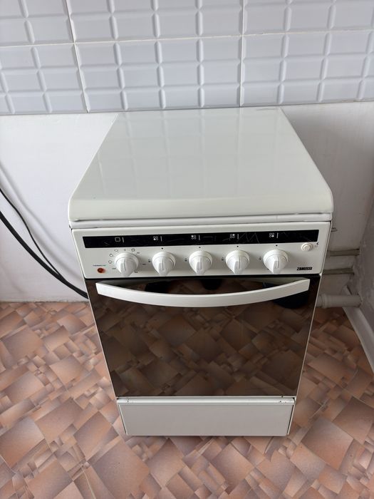 Плита, zanussi, б/у САМОВЫВОЗ