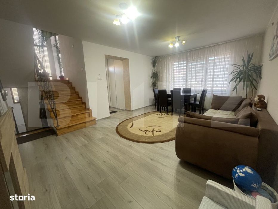 Casa cu 4 dormitoare, 280 mp, garaj, teren 500 mp