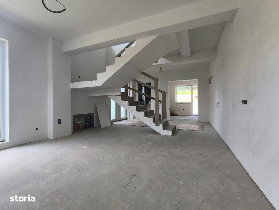 Duplex nou, 4 camere, 166 m.p. utili, Dambu Rotund/Calea Baciului