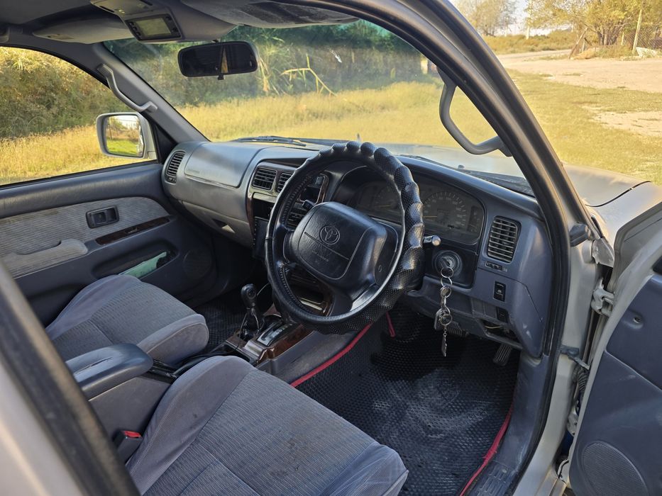 Toyota Hilux Surf 1996