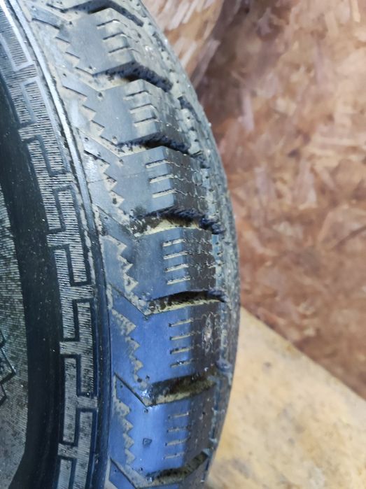 Продам зимние шины