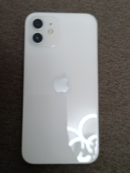 Iphone 12.  Белый обмен на айфон выше